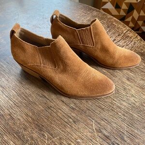 Frye and Co cognac suede ankle chelsea booties